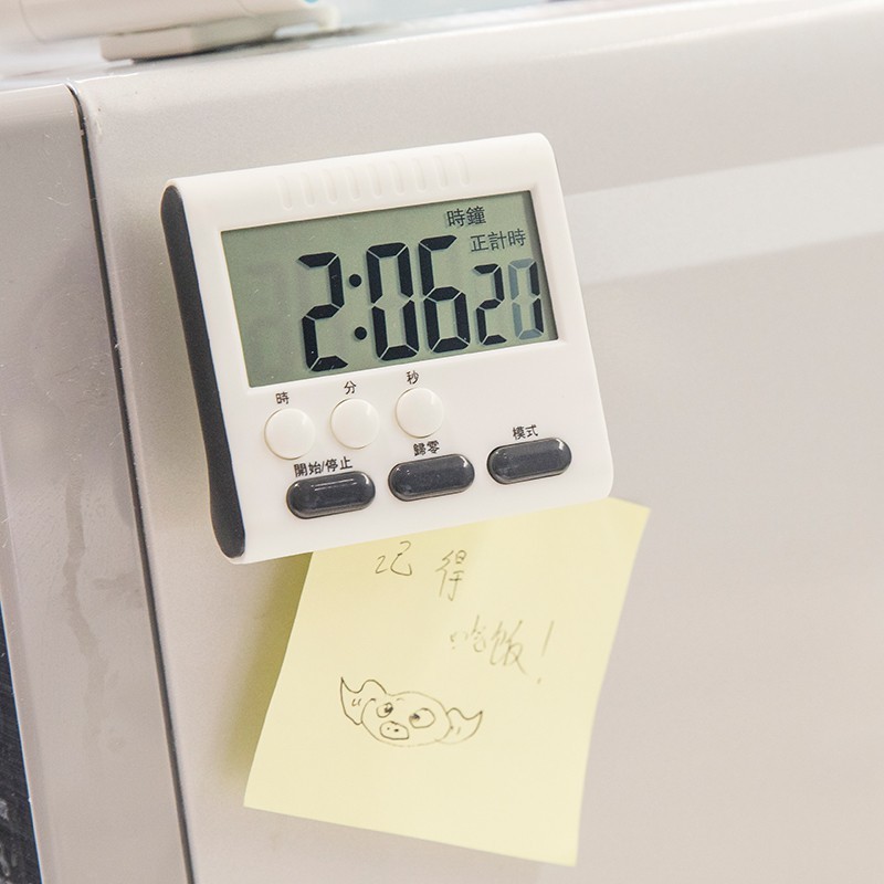 基本信息 品名 廚房定時器提醒器鬧鐘 數顯大屏幕電子時鐘 正倒計時器秒表送電池 cf1017 尺寸 整體7.927.3cm 材質 塑料 電子元件 電池 包裝 吸卡 重量 90g 顏色 如頁面屬性所示請