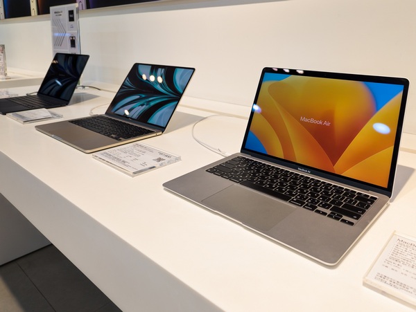 德誼數位歡慶母親節，買iPhone 14即送限量MAGEASY手機殼禮盒