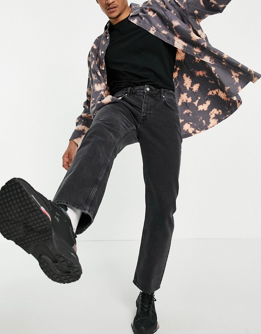 Jeans by ASOS DESIGN Part of our responsible edit Regular rise Belt loops Five pockets Straight fit 