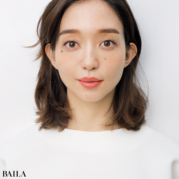 顔立ち4タイプ別診断 自分に似合うフェミニントップスの見つけ方