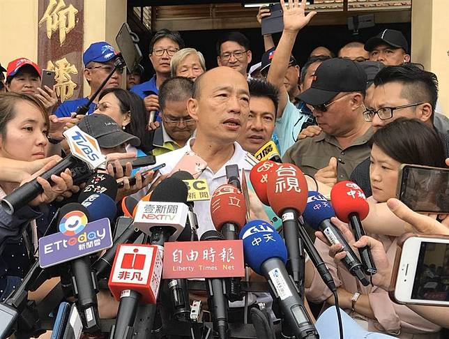韓國瑜參拜昌黎祠　承諾當選總統將主動廢除一例一休