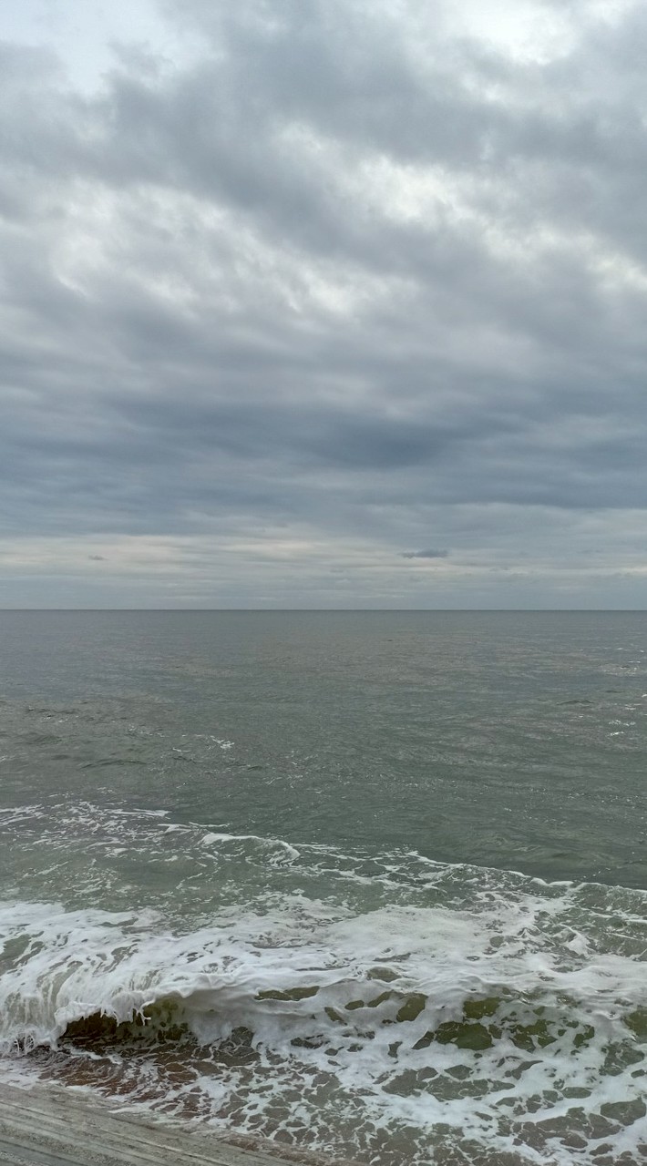 คุยเล่น/ชวนเล่นเกมต่างๆ