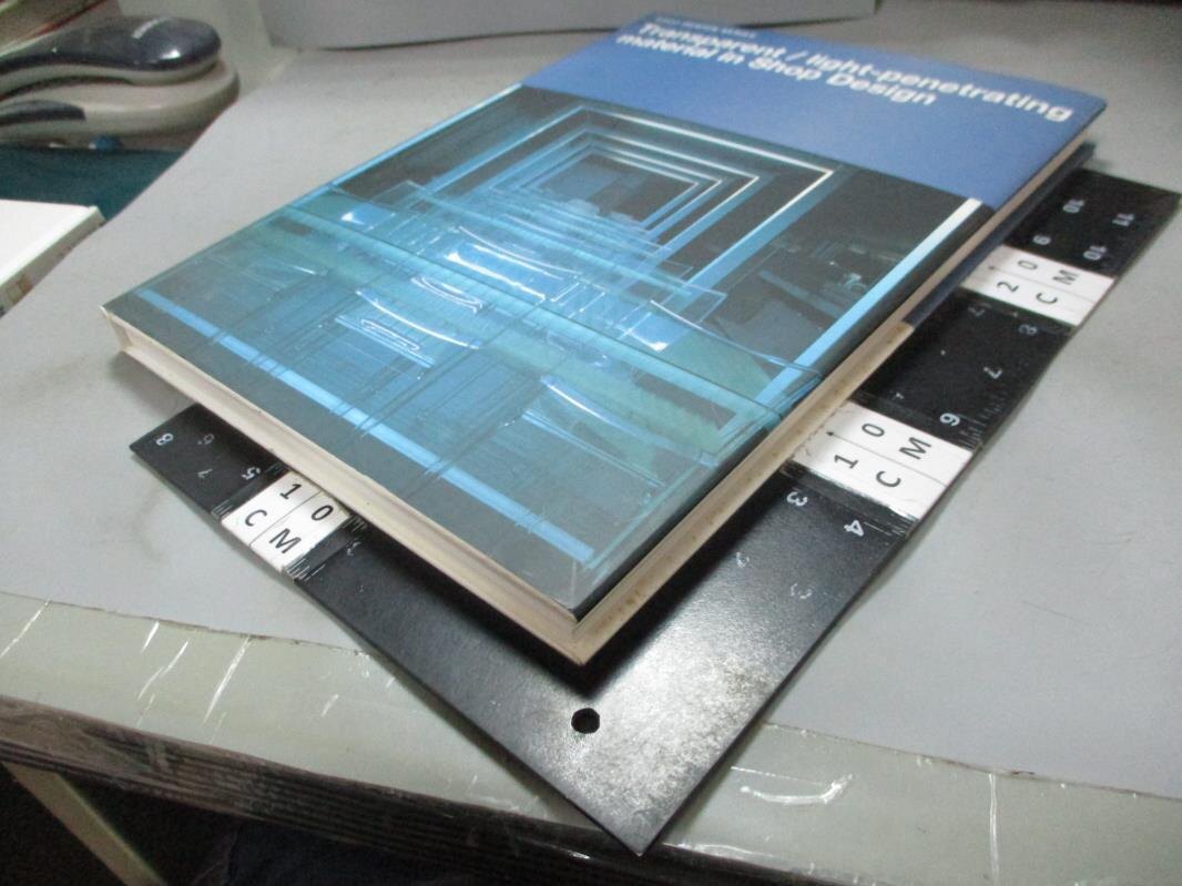 【書寶二手書T1／設計_XGJ】Transparent/light-penetrating…Shop Design_Ichiro Fujino