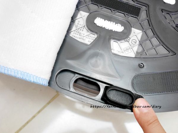 居家清潔【TiDdi鈦敵】V320全新第二代智能規劃掃地機器人 #智能打掃 #自動回充 #水箱拖地 #搖控操作 (10).JPG