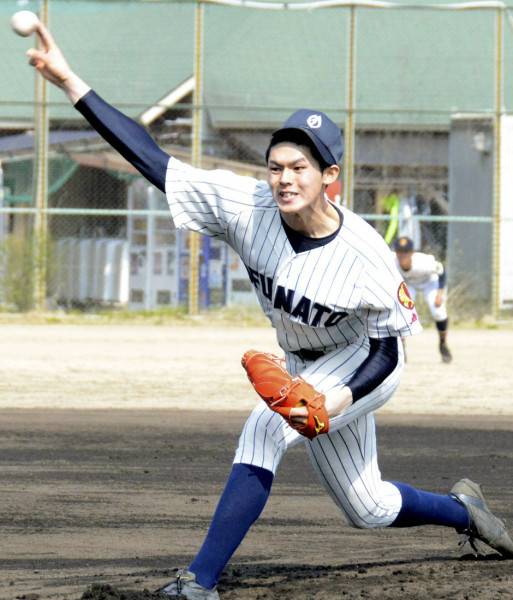 比茂野吾郎還扯 17 歲日本高中生狂飆163 公里快速球接球捕手表示 我的手指都裂了 Juksy街星 Line Today