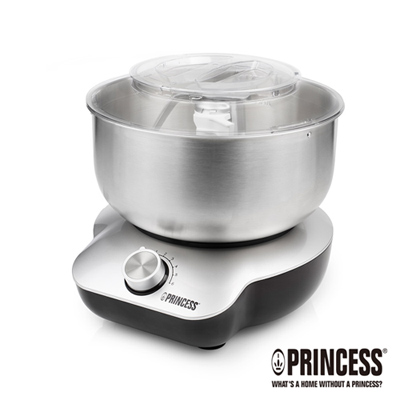 專利揉麵鈎、臥式馬達304不鏽鋼球狀打蛋器：可打發蛋清、奶油專屬刮刀：可貼合鋼盆，刮取碗壁上奶油、麵糊防止過熱自動斷電裝置6段轉速：一分鐘50-250轉，約攪打800g麵粉