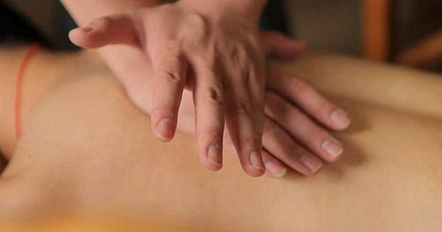 按摩到一半涼涼的...女客告性侵不成！　法官：可能口水太多