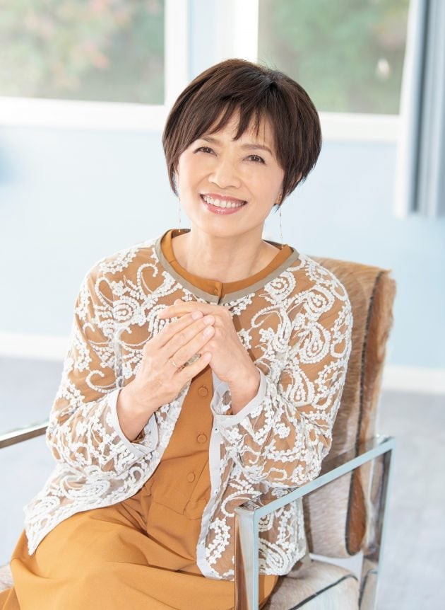 毎朝 鏡で笑顔をチェック 榊原郁恵さんの運を呼び込む習慣 クロワッサン Online