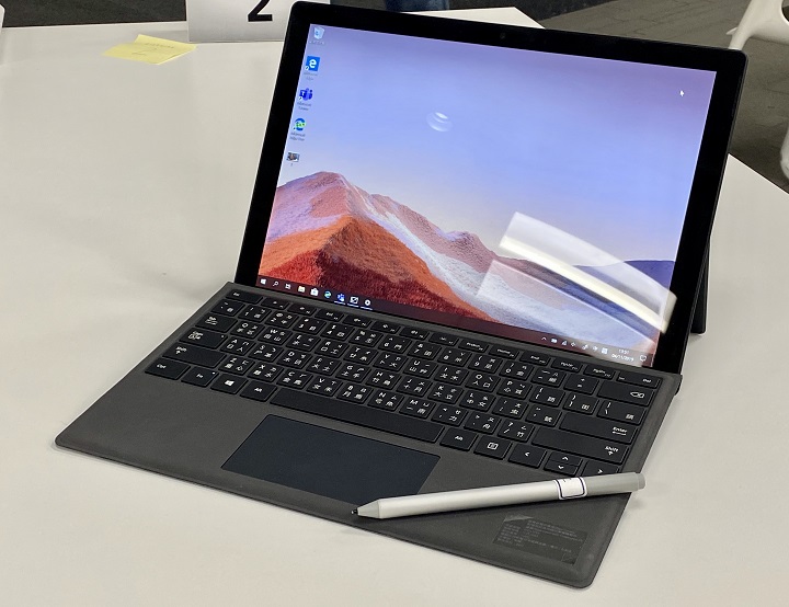 微軟 Surface Pro 7 售價 28,088 元起、七色鍵盤自由配，同場加映 Laptop 3 預購中