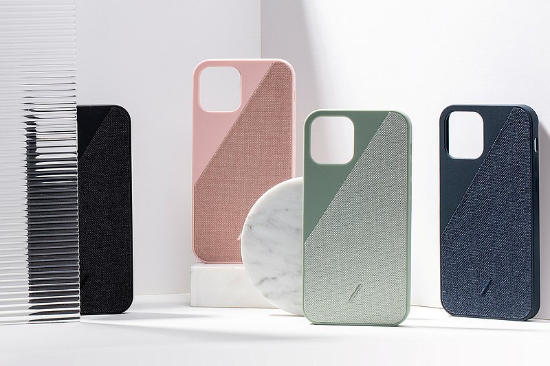 CLIC CANVAS人如其名靈感來自於畫布堅韌有彈性的特質。 Native Union採用頂級織布耐磨不易刮傷，手機殼外型簡單俐落， 特殊手感讓您在使用上更佳舒適，乾爽。 搭配高密度TPU邊框全面包