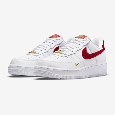 NIKE 耐吉 休閒鞋 運動鞋 AF1 皮革 女鞋 白紅 CZ0270-104 Air Force 1 07 Essential