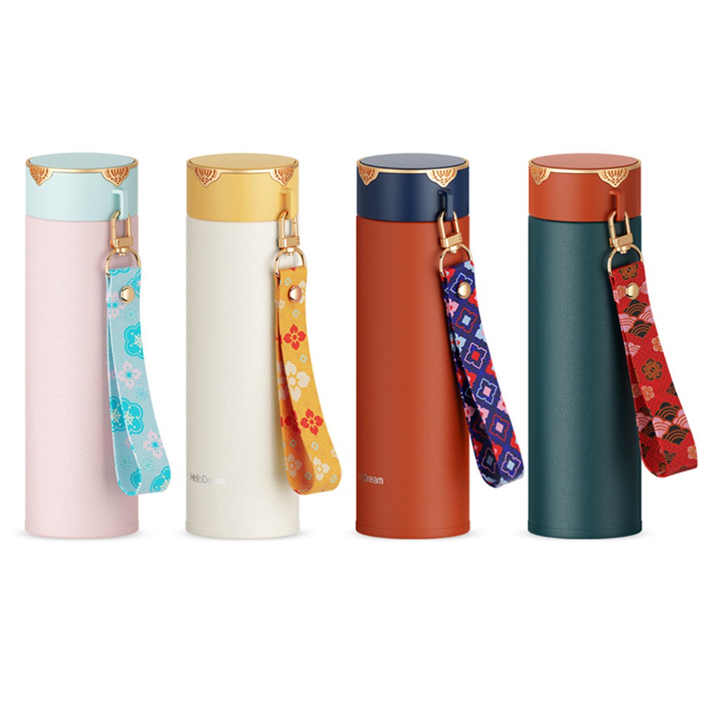 攜帶式保溫瓶，雙層真空設計，可直接放入袋中，瓶身不冒汗不灑漏，簡單便利、隨時隨地享受飲用的樂趣。【注意事項】 ※ 出貨時不含任何拍照配件。 ※ 進口商品均為原廠包裝新品，一經拆封使用恕不接受退換貨。 