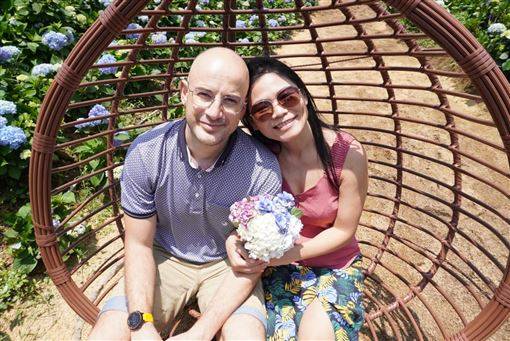 酸民狠嗆老婆醜　吳鳳高EQ回應