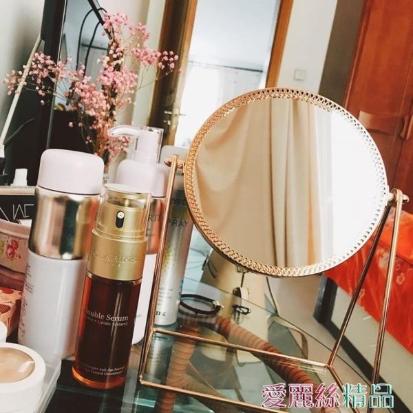 化妝鏡ins化妝鏡臺式桌面梳妝鏡高清鏡子美容院學生宿舍金色復古網紅女 愛麗絲