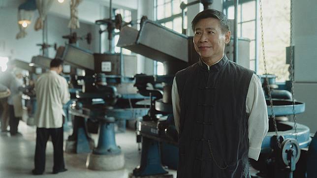 日光茶廠1樓，資深茶師－阿土師大展身手的地方，實際取景地在南投日月老茶廠。（圖片提供/LINE TV)