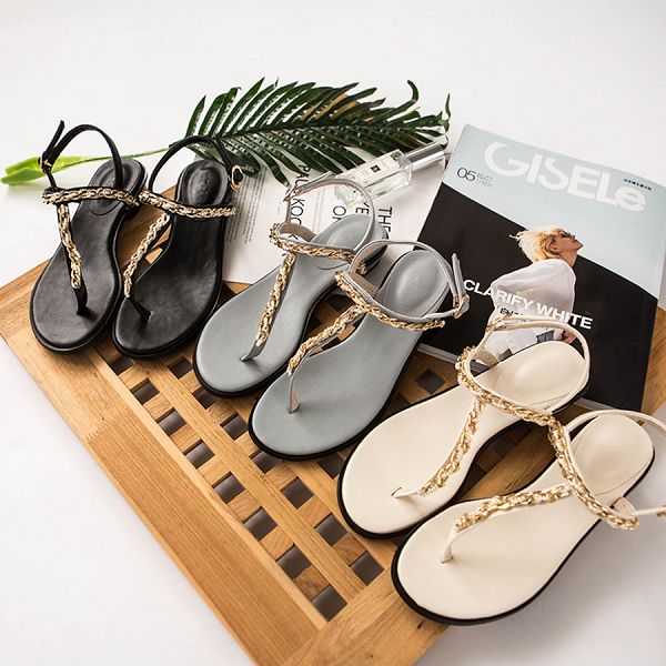 ★限時下殺$723★MIUSTAR 修飾腳板！T字珍珠金鍊小低跟涼鞋(共3色，35-39)0525 預購【NJ1237】