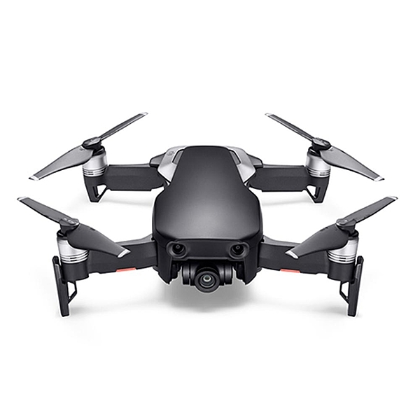 Mavic Air 採用三維摺疊設計，體積小，性能強。約21分鐘續航時間。一鍵球形全景、慧拍模式。