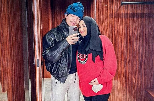 Atta Halilintar dan Aurel Hermansyah. (Instagram/@attahalilintar)