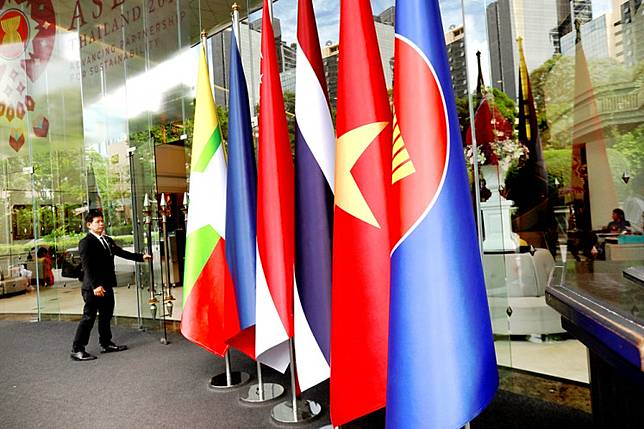 Trade Disputes To Dominate As Asean Meets In Bangkok