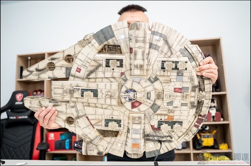 千年鷹號 Millennium Falcon 1：1 模型開箱 - 15