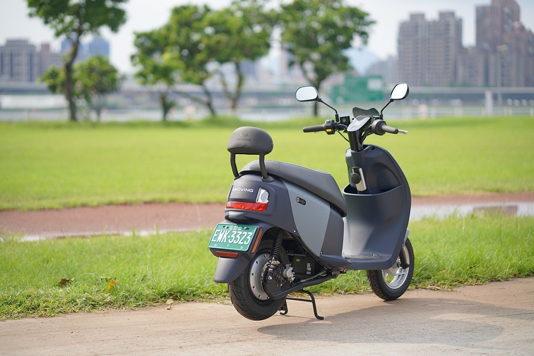 輕巧出行，讓電動車更貼近你我！eMOVING EZ1 體驗試駕