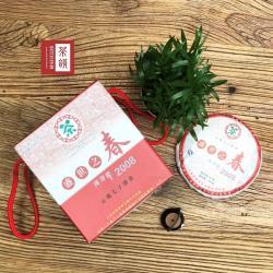 ◎雲南六大茶山之一|◎中華老字號經典工序傳承|◎實體店面,品質保證商品名稱:7+1藏品組中茶2008年盛世之春南糯山早春喬木茶200G生茶普洱茶葉禮盒主要茶種:普洱茶包裝:茶磚/茶餅重量區間:2-3斤