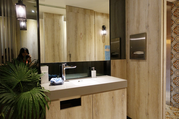 不糾結清粥小菜，台北ATT 4 FUN清粥小菜，正餐宵夜都有賣(含不糾結清粥小菜訂位、價位、包廂資訊)