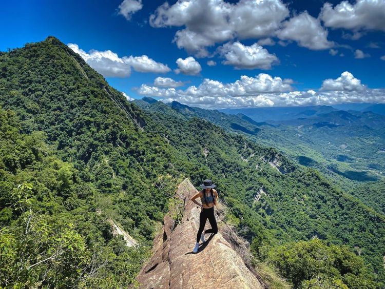 台南春節旅遊南部走春景點獵鷹尖一線天