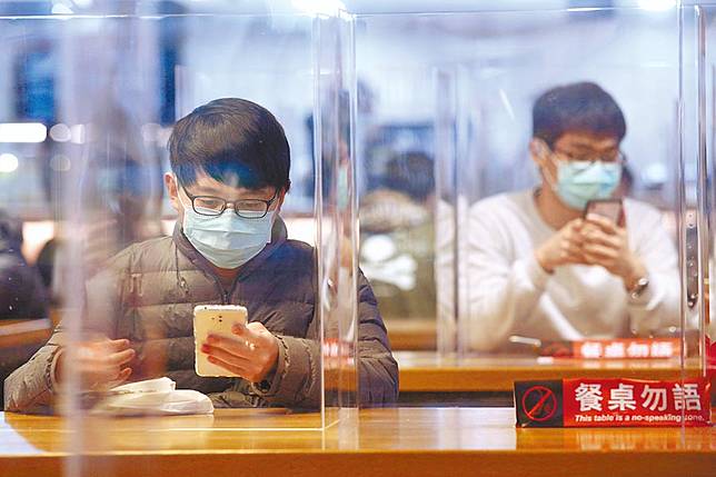 口罩擬在學校配送 開放企業預約