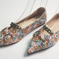 👠ล้านรองเท้า