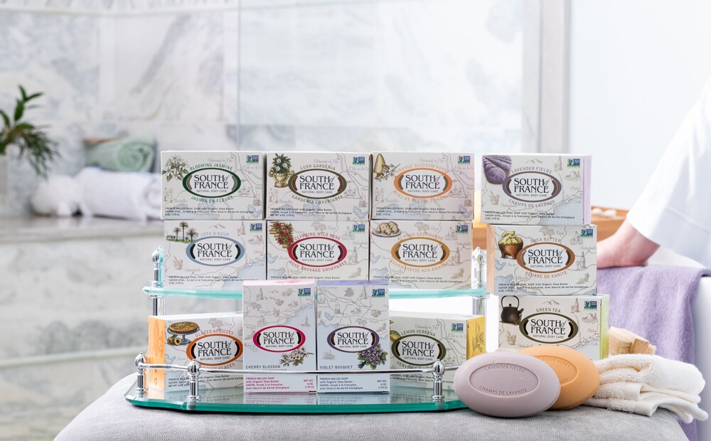 #green tea 綠茶: 一般油性膚質適用, 以南法傳統馬賽工法製成充滿大地氣息的綠茶香氣融合綠茶萃取乳木果油草本基底油與植物甘油小爐製作綠茶精萃手工將綠茶葉入皂 #shea butter 乳木果