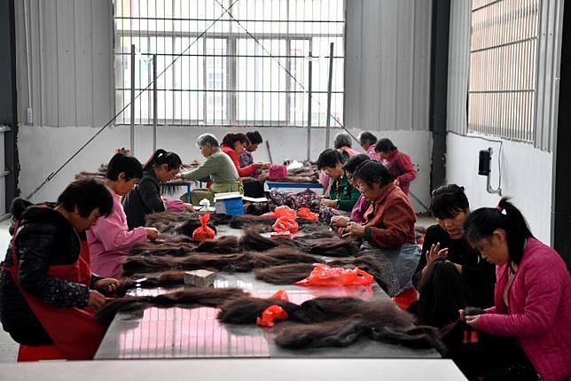 Chinas Wig Capital Has Designs On Africa As Us Tariffs Loom