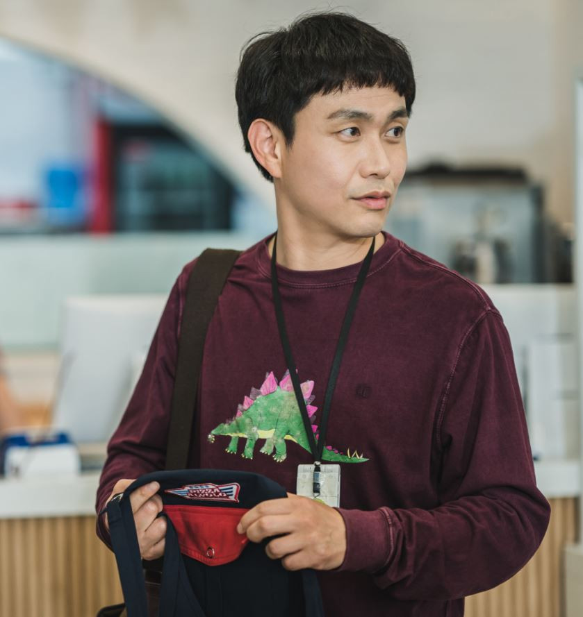 《雖然是精神病但沒關係》吳正世造型解析：尚泰愛「條紋」，是藝術家&自閉症設計