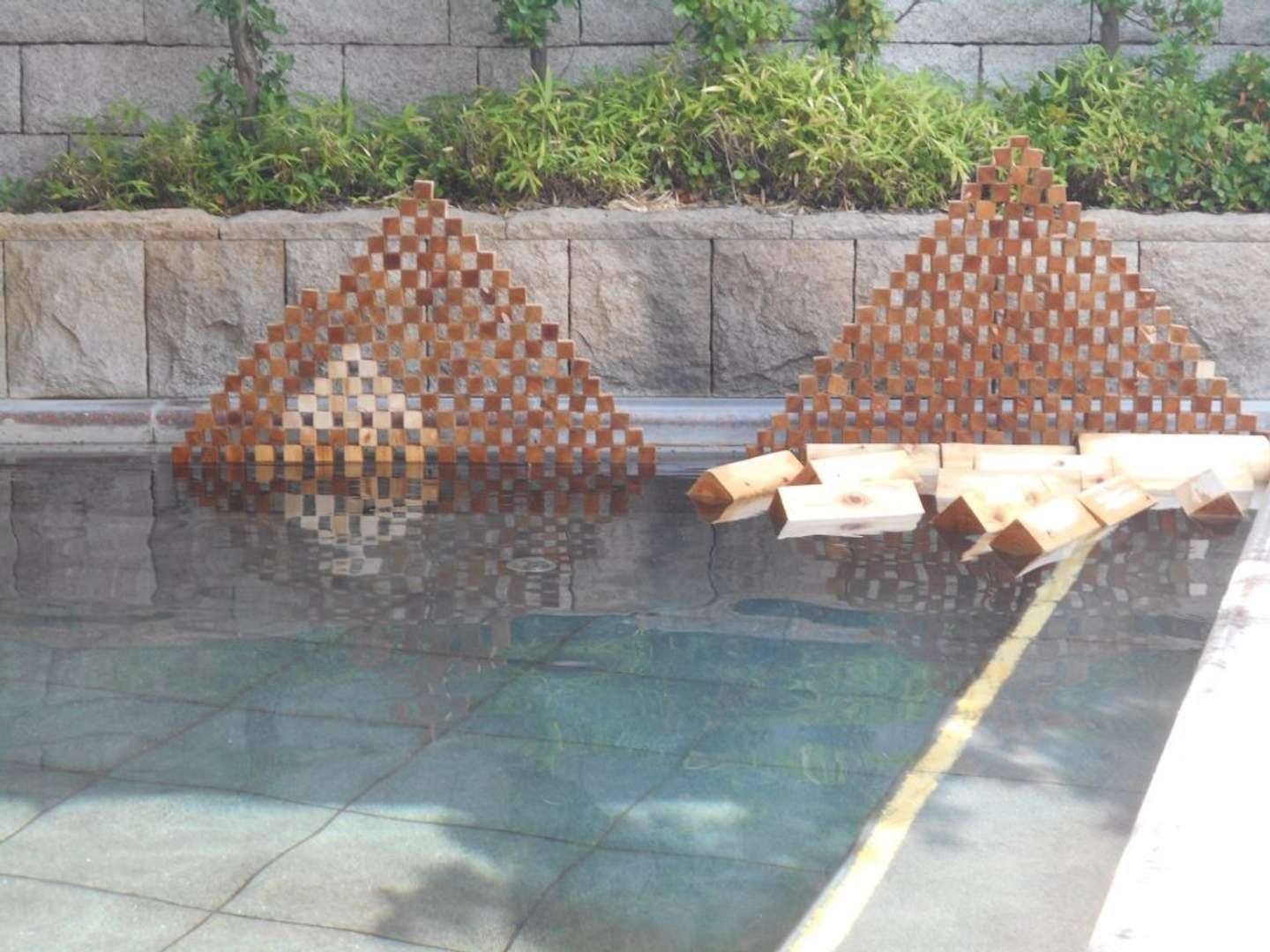 お客様の中にファラオはいらっしゃいませんか 大浴場に建設された ヒノキのピラミッド に反響 Jタウンネット