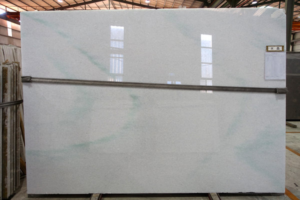 銀狐大理石-八里聯利石材，大理石材推薦，翡翠、瑞士白大理石，白色系大理石，電視牆、玄關、浴室、檯面適用大理石，有礦山自產自銷的大理石材廠推薦