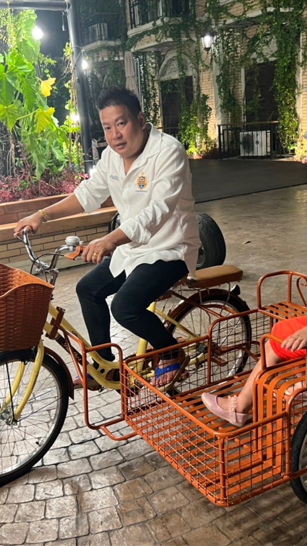 แนชรถบ้าน เกริกเกียรติ์ทรัพย์รุ่งเรือง