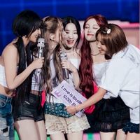 i-dle ⃰& 奶味藍的無人島