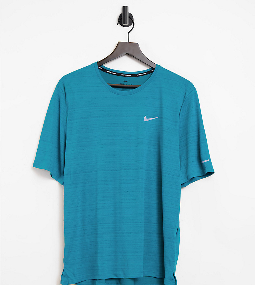 Tall T-shirt by Nike Part of our responsible edit Crew neck Short sleeves Nike logo print Regular fi