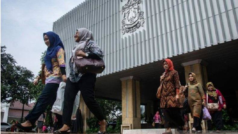 Pemprov Pokoknya Gaji Ke 13 Pns Dki Selesai Agustus Inews Id Line Today