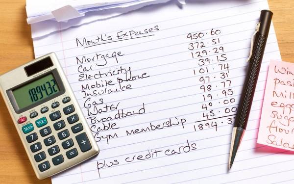 Buatlah daftar belanja kebutuhan bulanan.