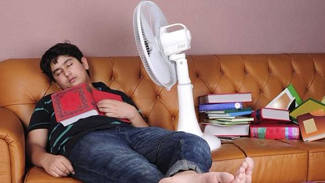 Siap Jadi Anak Kos? Pastikan Kamu Punya 9 Barang Wajib Ada di Kamar Anak Kosan Berikut Ini!