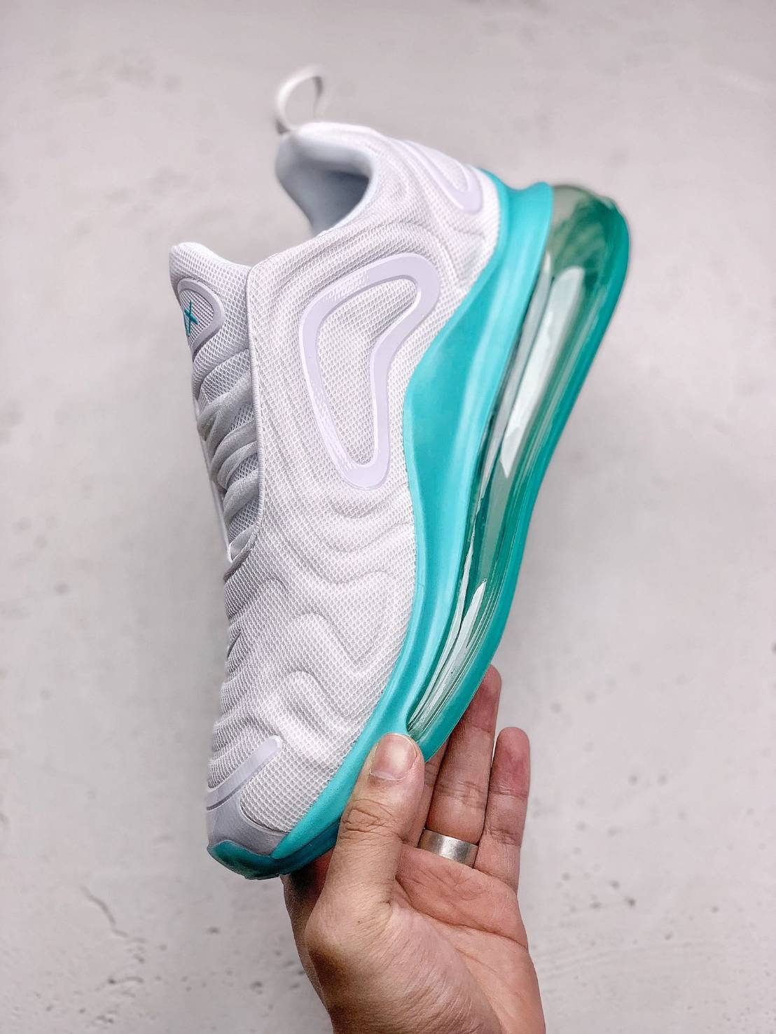 Nike Air Max 720氣墊慢跑鞋 情侶款