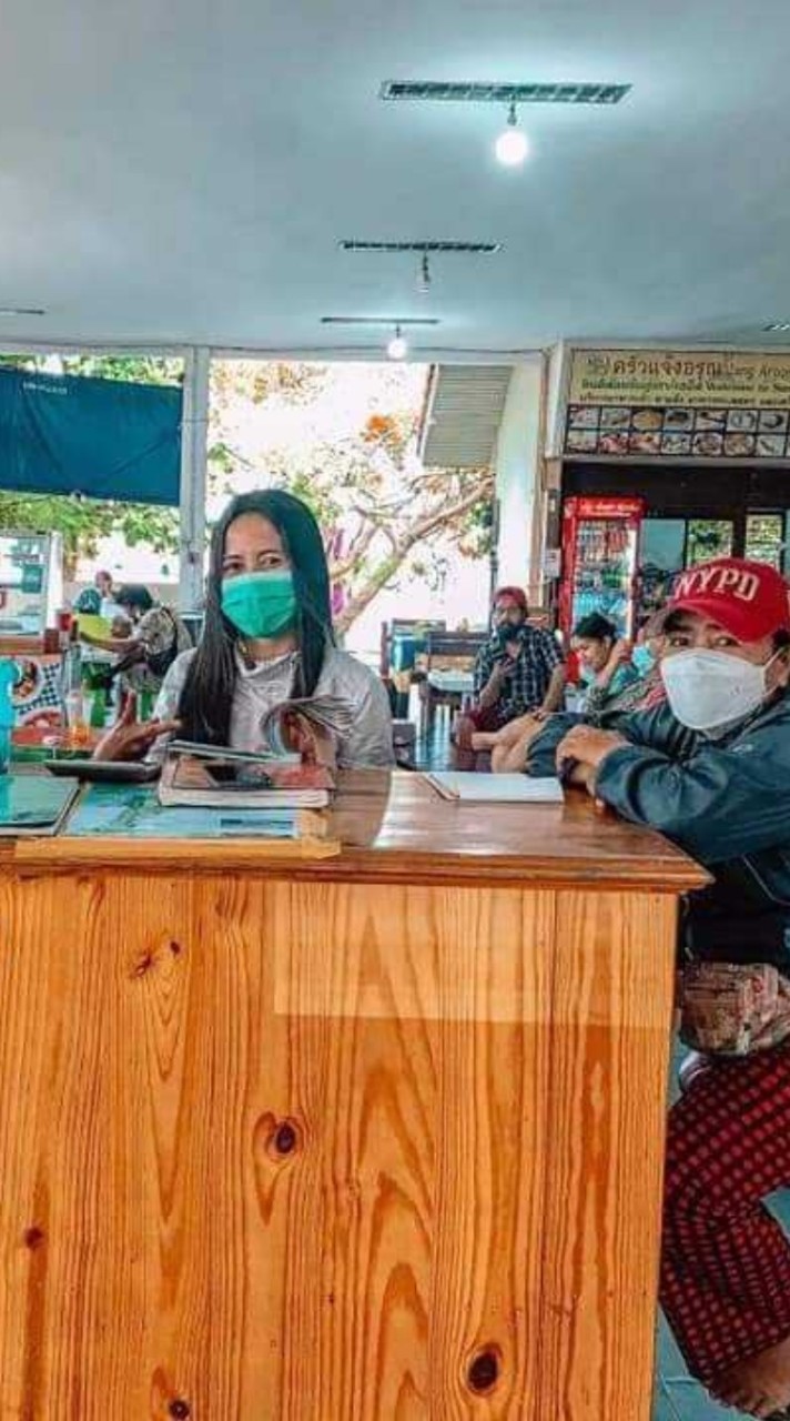 โต้ะน้องเมย์ท่าเรือบ้านเพ0881679996น้องเม