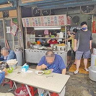 【新莊美食】老店豬血湯魯肉飯｜滿滿都是大腸用料不手軟的美味大腸湯