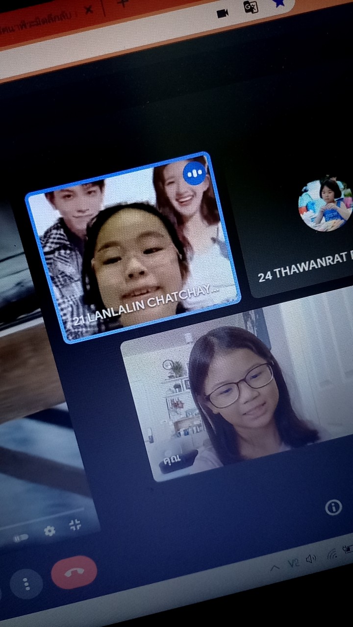 เชอร์รี่ ลิลลี่ ยูริ มินนา