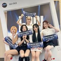 G I-DLE奶味藍の冰淇淋店🧊