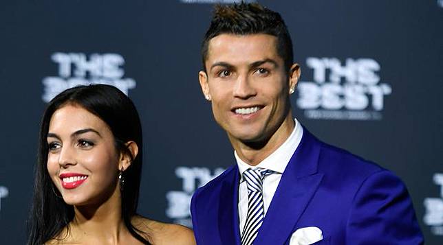 Pacar Cristiano Ronaldo Positif Hamil