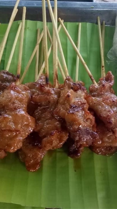 หมูปิ้งโบราณไม้ละ 5 บาท