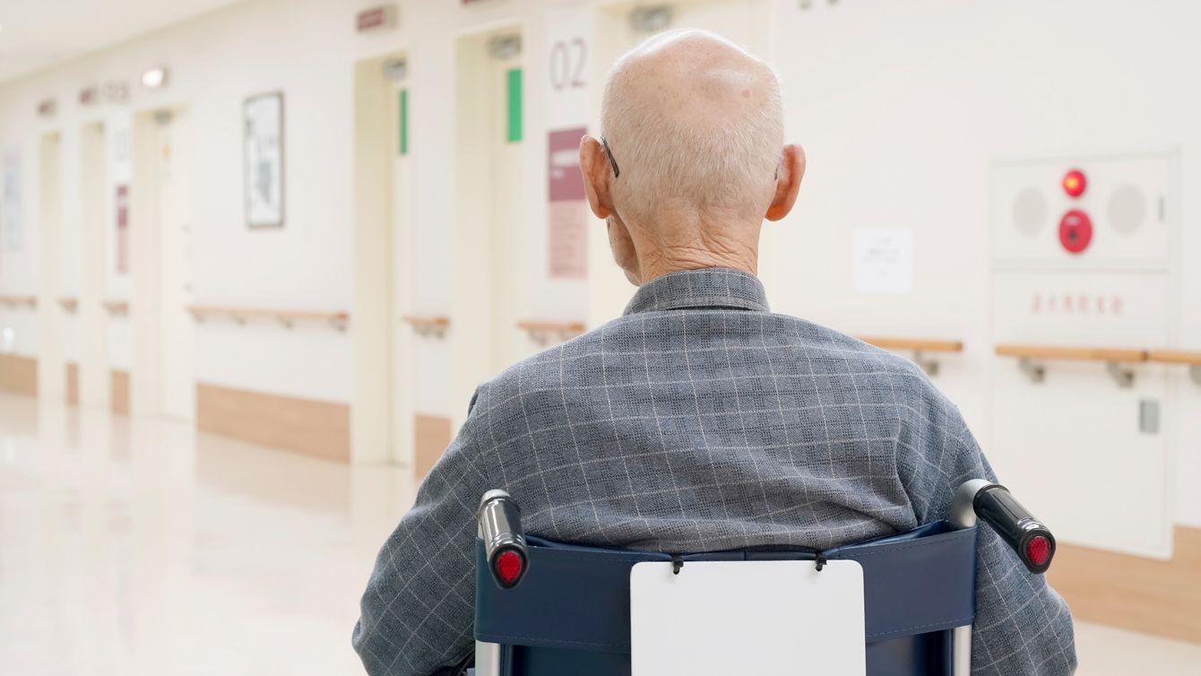 尿臭がすごいから芳香剤を買ってこい 劣悪介護施設が家族を罵倒した ありえない言葉