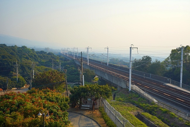 彰化旅遊景點,社頭銀河鐵道望景餐廳,親子景點,銀河鐵道望景餐廳,高鐵觀景點